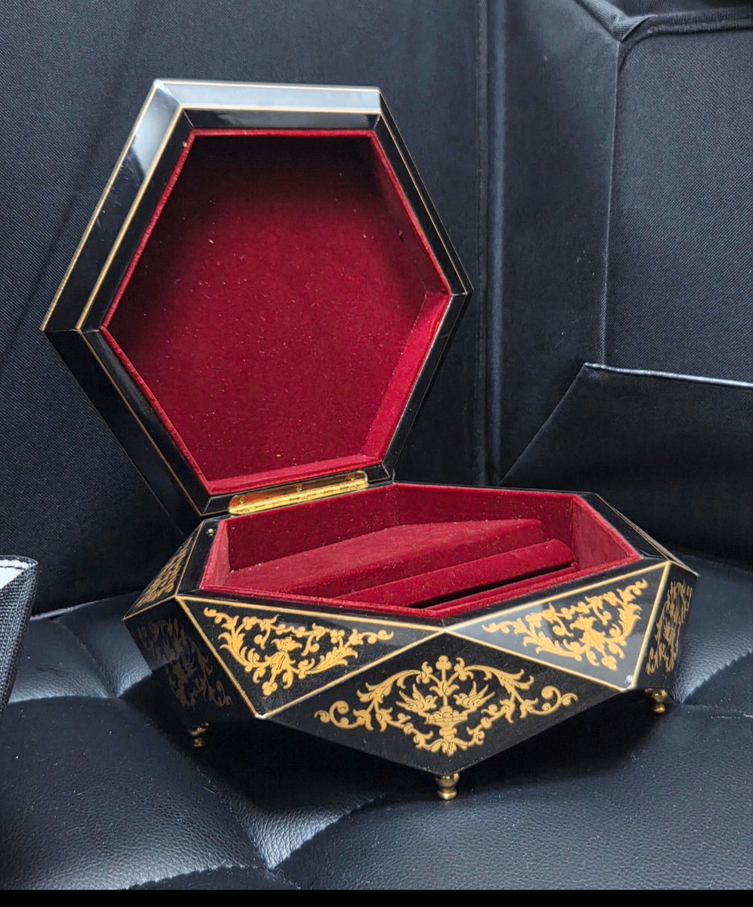 JEWELRY BOXS
