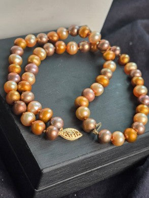 vintage Multicolor Cultured-Style Pearl Necklace