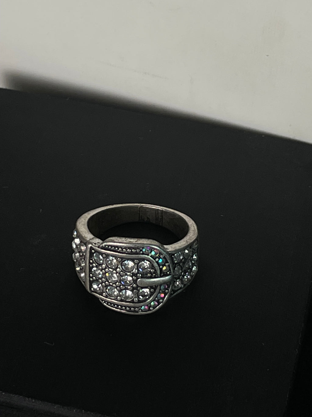 Premier Designs Buckle Ring
