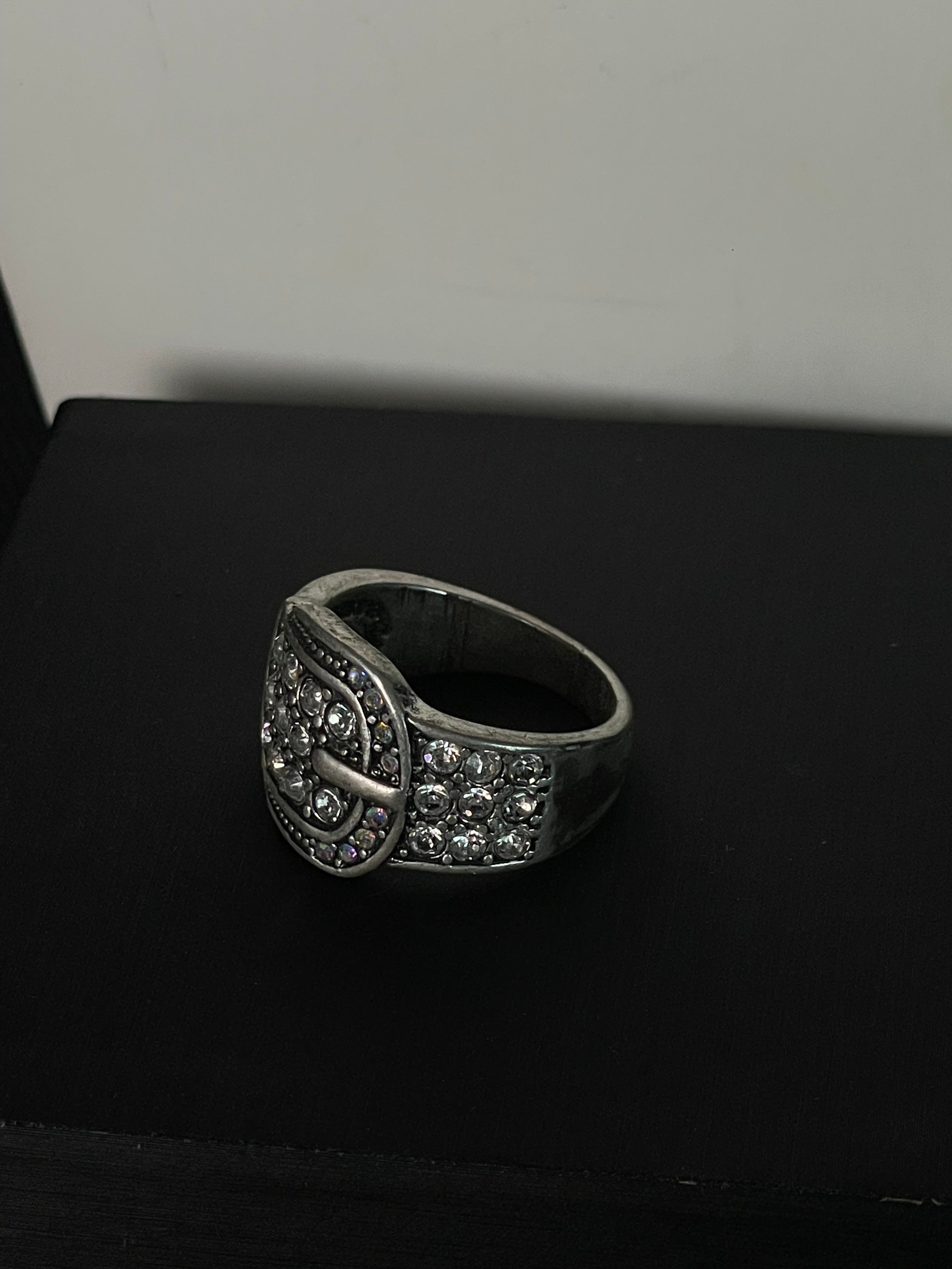 Premier Designs Buckle Ring