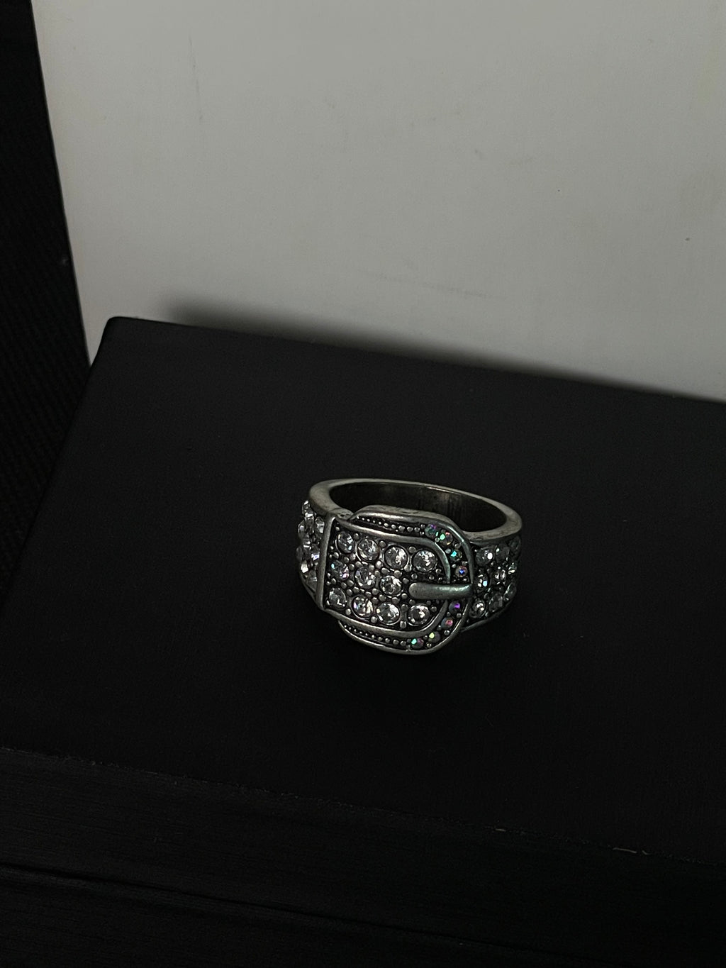 Premier Designs Buckle Ring