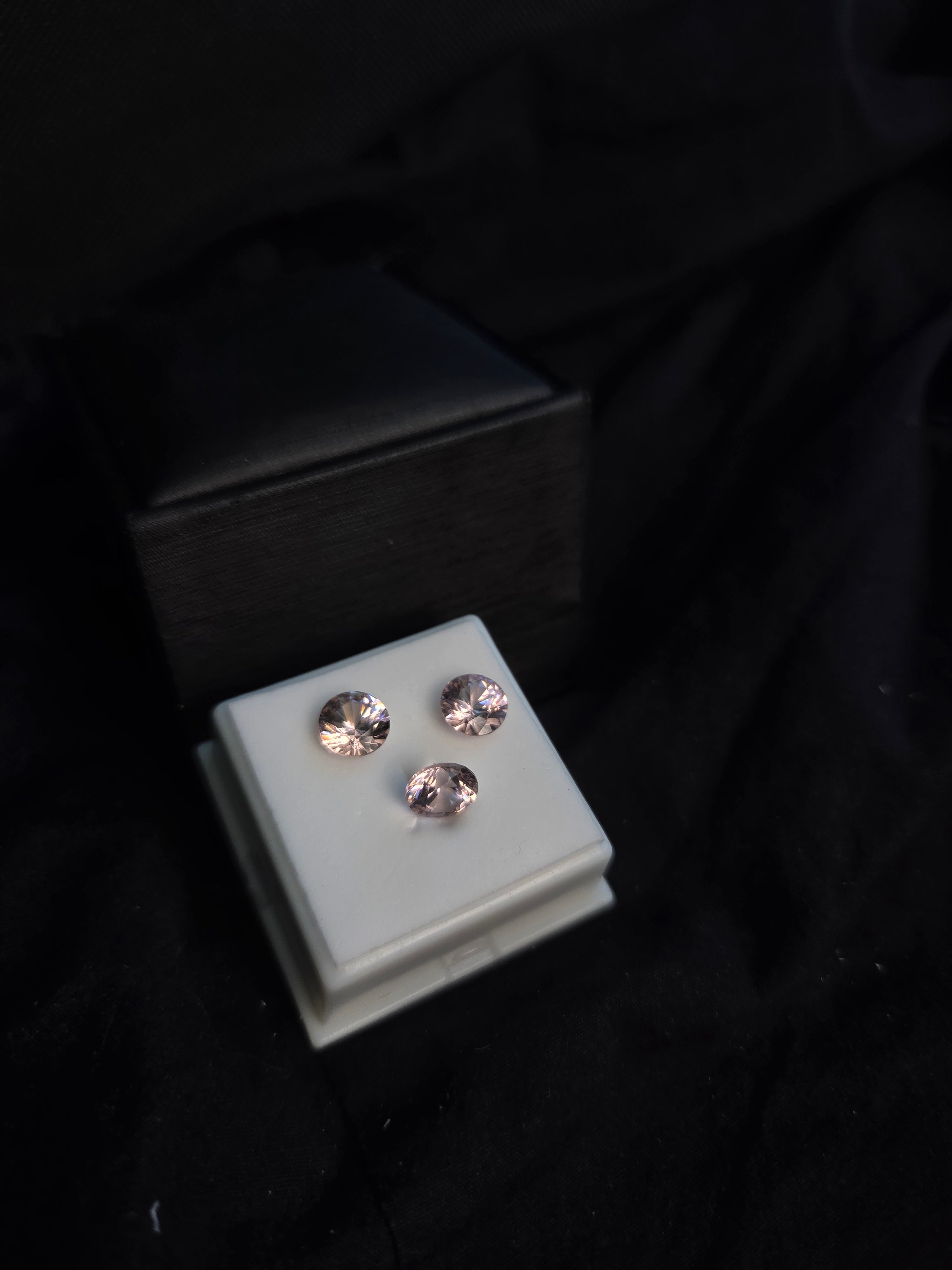 Pink YAG — Round Gemstones
