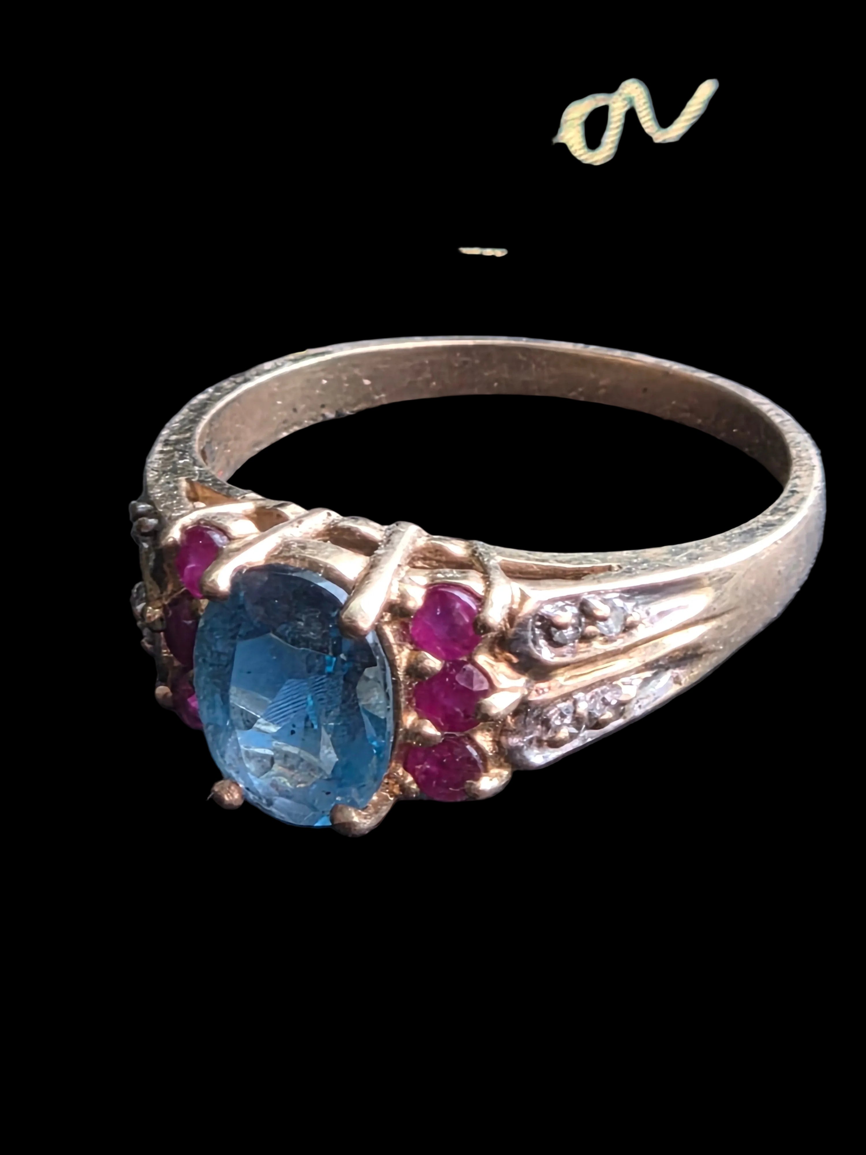 10kt  Gold Natural Blue Topaz & Ruby Ring cocktail ring